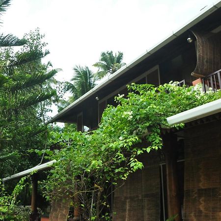 Ambadi'S Villa -Lake View Resort Pallipuram Ngoại thất bức ảnh