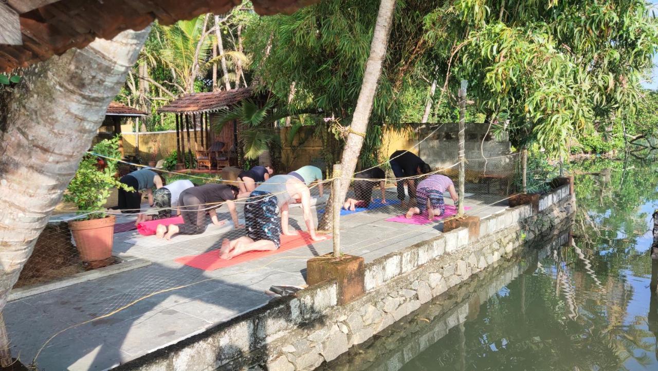 Ambadi'S Villa -Lake View Resort Pallipuram Ngoại thất bức ảnh