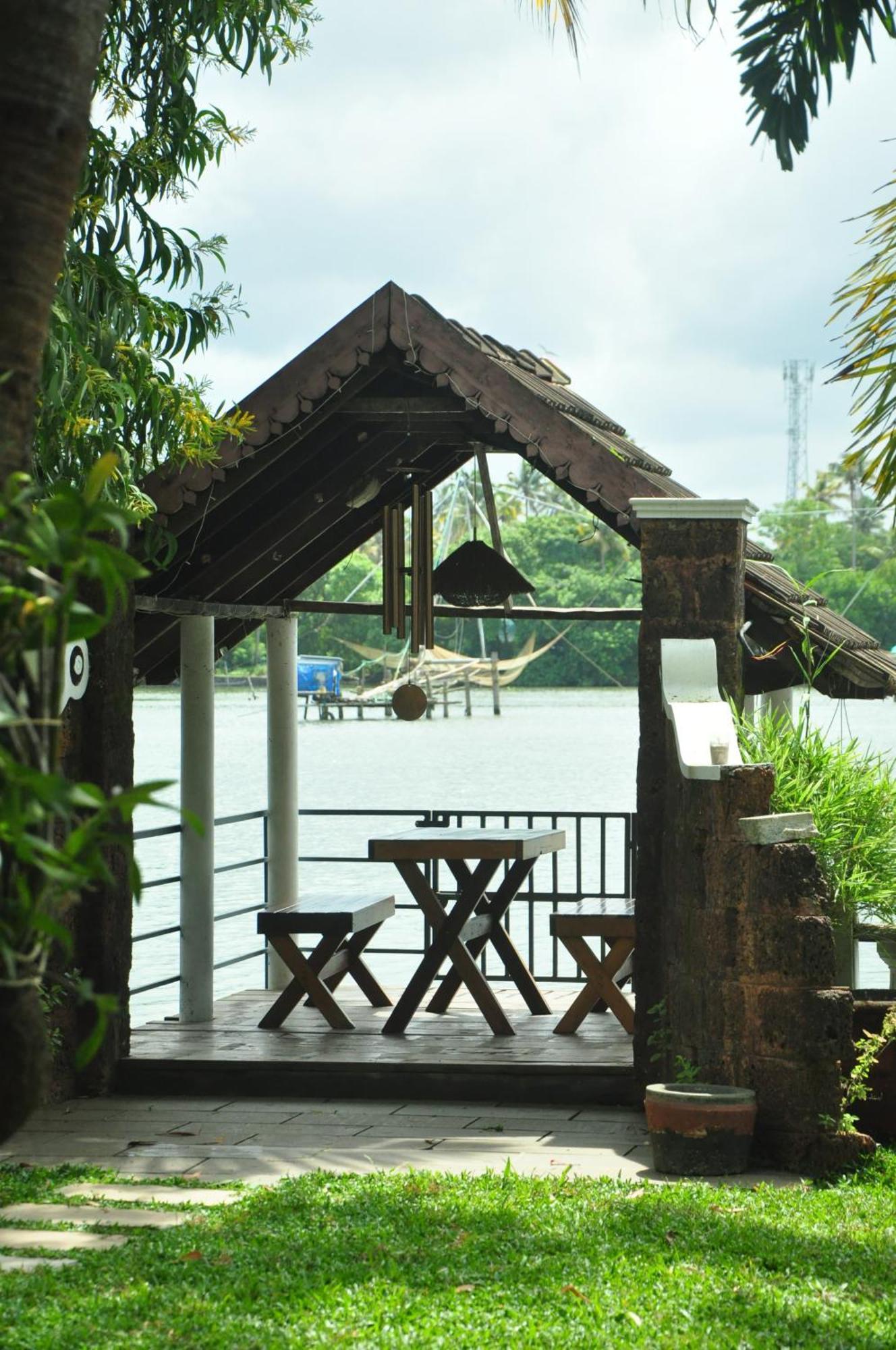 Ambadi'S Villa -Lake View Resort Pallipuram Ngoại thất bức ảnh